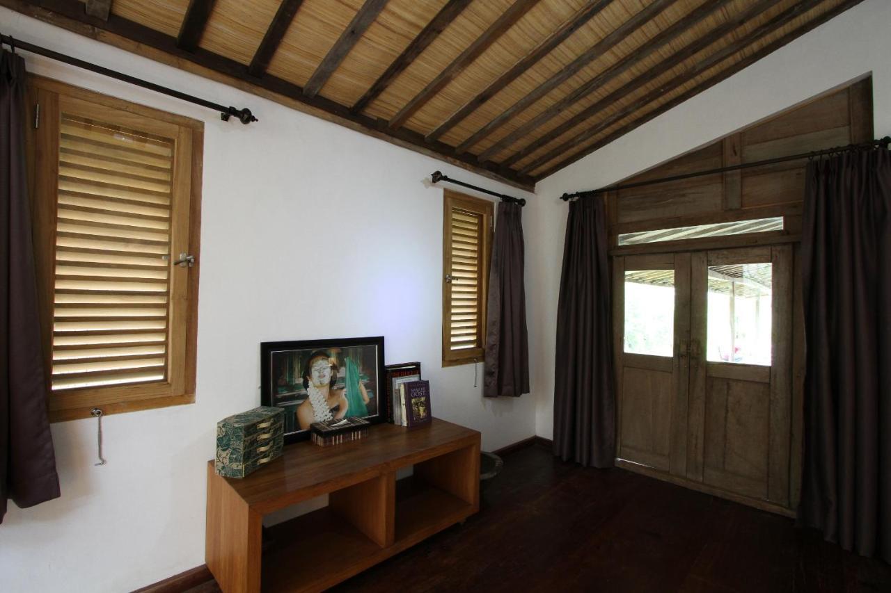 Villa Blue Steps Yogyakarta Exterior foto