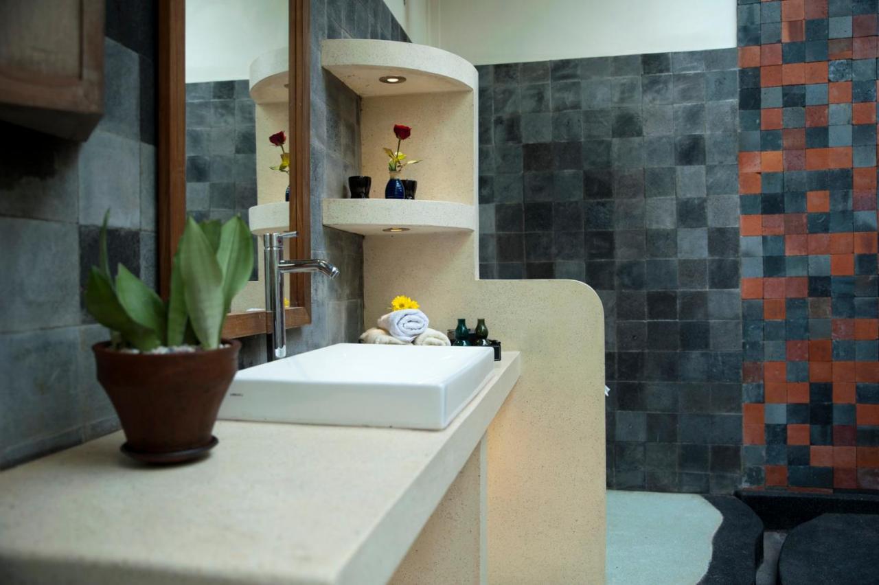 Villa Blue Steps Yogyakarta Exterior foto